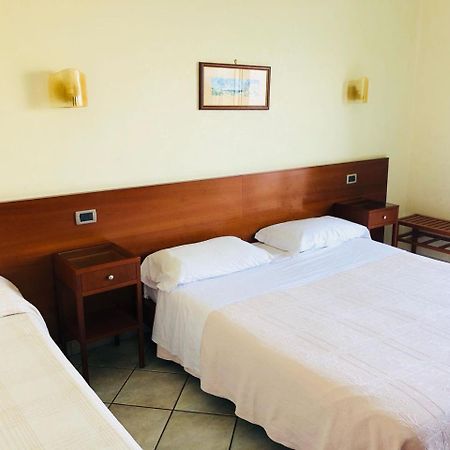 Hotel Elisabetta กาสเตลลัมมาเร ดิ สตาเบีย ภายนอก รูปภาพ