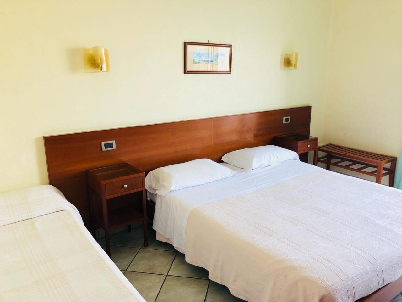 Hotel Elisabetta กาสเตลลัมมาเร ดิ สตาเบีย ภายนอก รูปภาพ