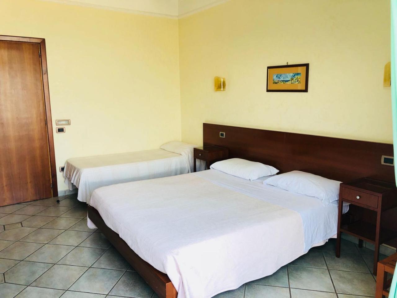 Hotel Elisabetta กาสเตลลัมมาเร ดิ สตาเบีย ภายนอก รูปภาพ